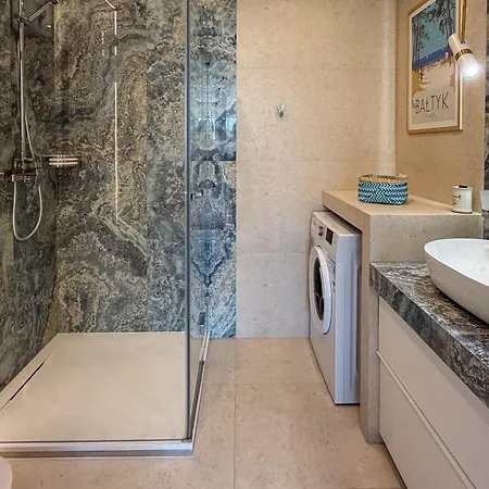 Król Plaza, Sun&snow Jarosławiec